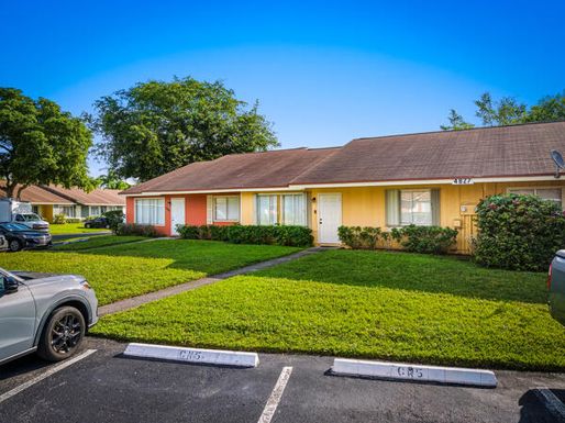 4827 Orleans, West Palm Beach, FL 33415