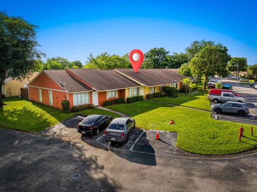 4827 Orleans, West Palm Beach, FL 33415