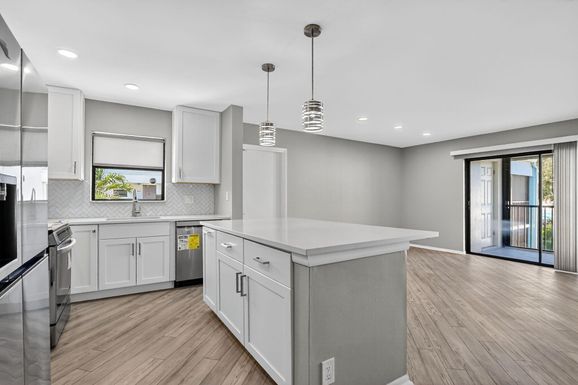 517 Dotterel, Delray Beach, FL 33444