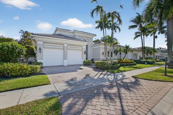 120 Via Mariposa, Palm Beach Gardens, FL 33418