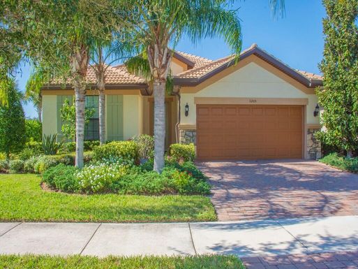 5205 Turtle Creek Cir, Vero Beach, FL 32967