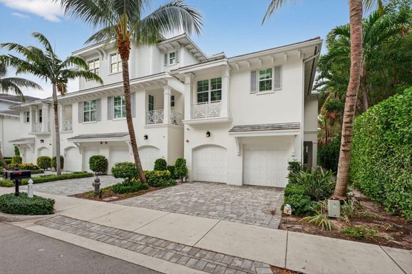 963 Sweetwater, Boca Raton, FL 33431
