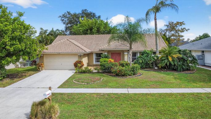 1762 Primrose, Wellington, FL 33414