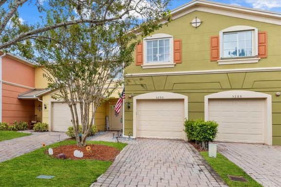 5290 Mitchell, Stuart, FL 34997