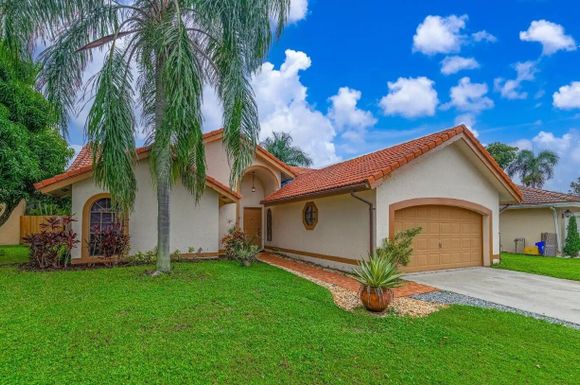5370 Helene, Boynton Beach, FL 33472