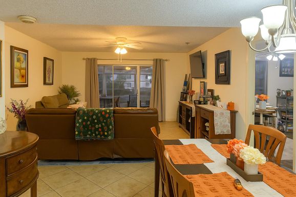 719 Lori Dr, Palm Springs, FL 33461