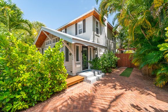 715 Palm, West Palm Beach, FL 33401