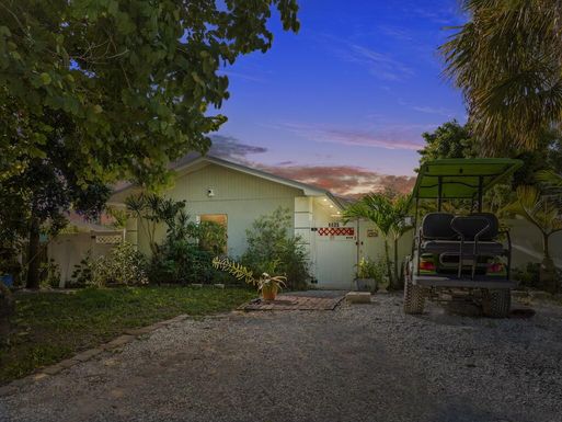 1435 17th, Vero Beach, FL 32962