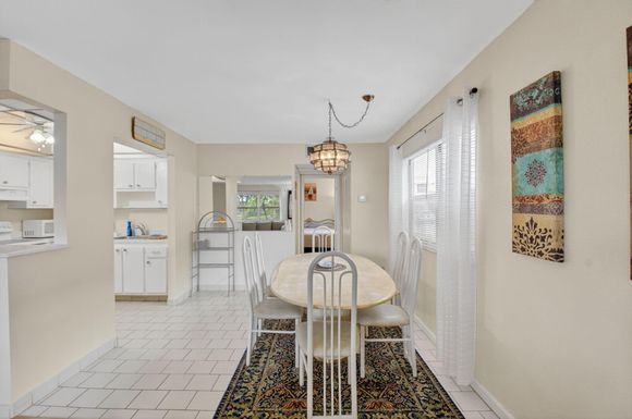 359 Saxony H, Delray Beach, FL 33446