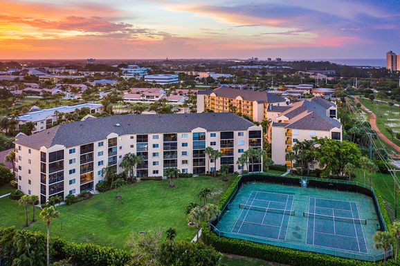 275 Palm, Jupiter, FL 33477