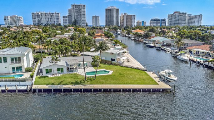 35 Castle Harbor, Fort Lauderdale, FL 33308