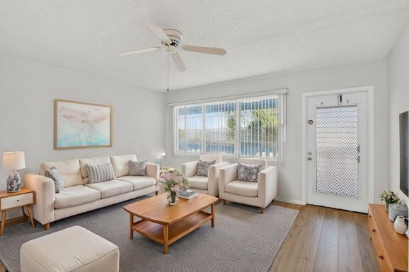 16 Westbury A, Deerfield Beach, FL 33442