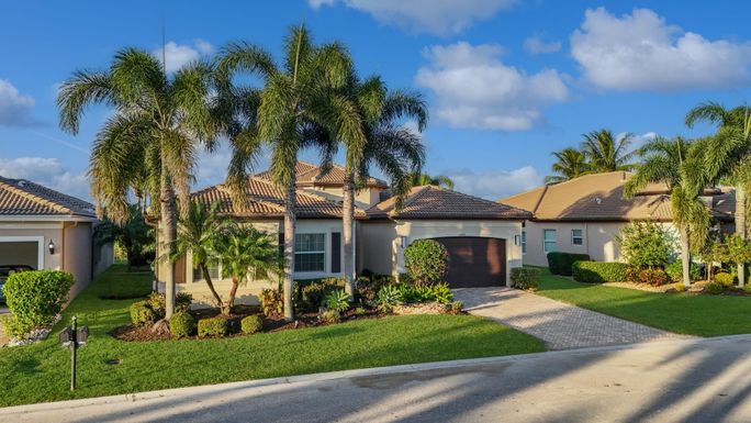8289 Razorback, Boynton Beach, FL 33473
