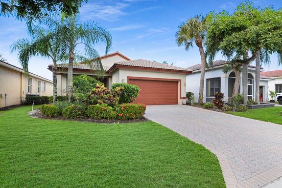 8214 Bellafiore, Boynton Beach, FL 33472