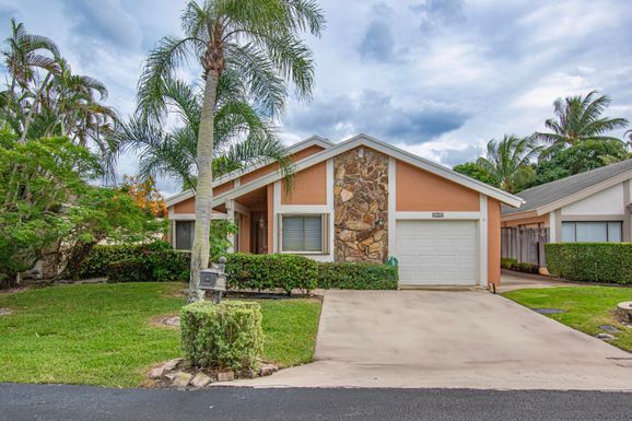 7566 Martinique, Boca Raton, FL 33433