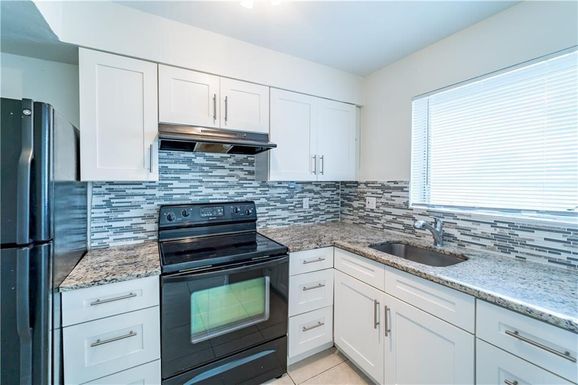 1251 River, Margate, FL 33063