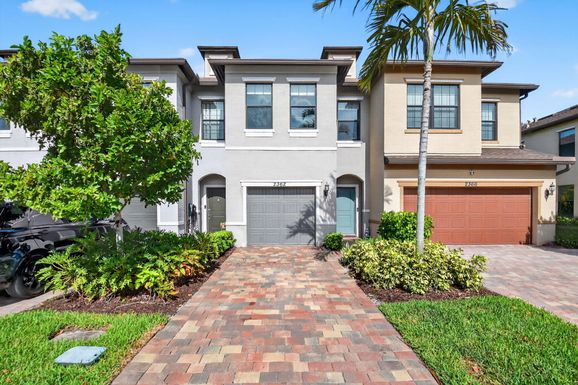 2362 Byron, Palm Springs, FL 33406