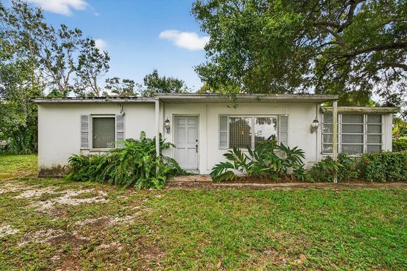 1576 15th, Vero Beach, FL 32960