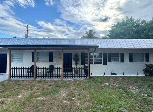 1604 Apache, Stuart, FL 34994
