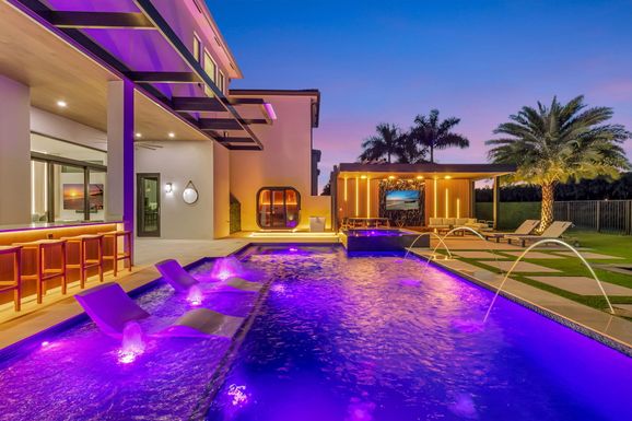 9083 Benedetta, Boca Raton, FL 33496