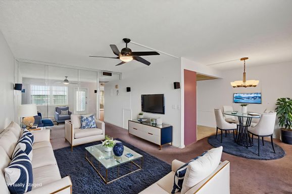 4030 Lincoln B, Boca Raton, FL 33434