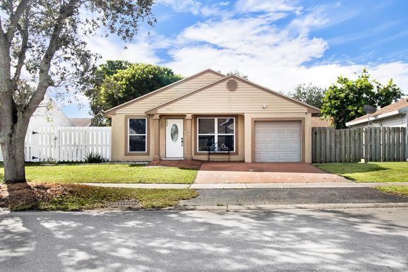 8642 15th, Pembroke Pines, FL 33025