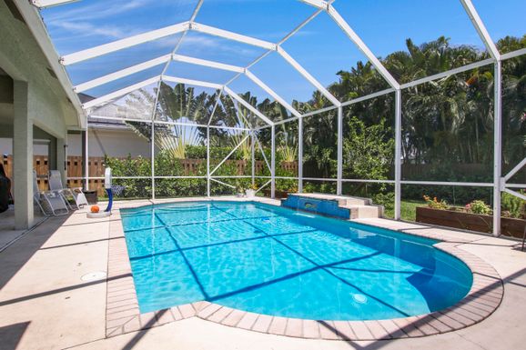 511 Cypress, Tequesta, FL 33469