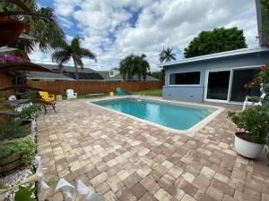 6601 Lake Clarke, Lake Clarke Shores, FL 33406