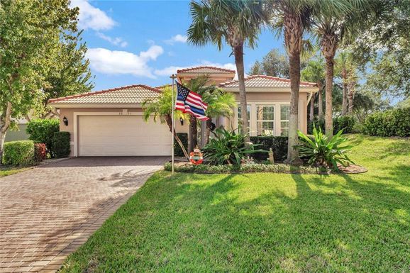 2091 Grey Falcon, Vero Beach, FL 32962