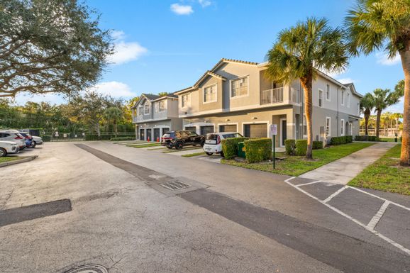 3013 Grandiflora, Greenacres, FL 33467