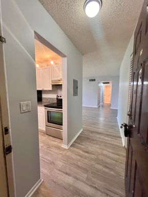 150 Pineview, Jupiter, FL 33469