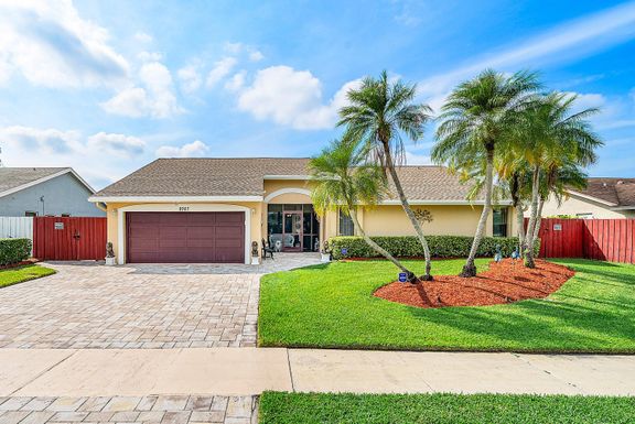 9767 Richmond, Boca Raton, FL 33434