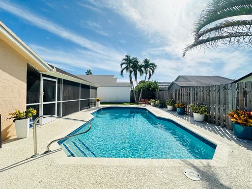 21023 Rustlewood, Boca Raton, FL 33428