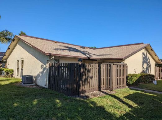 1504 Waterview, Palm Springs, FL 33461