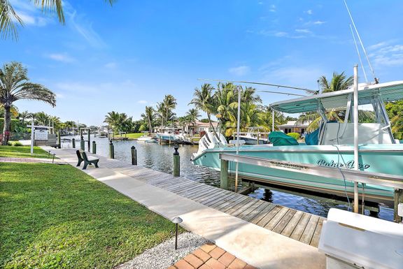 12821 Ellison Wilson, North Palm Beach, FL 33408
