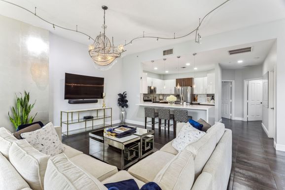 3960 Flagler, West Palm Beach, FL 33407