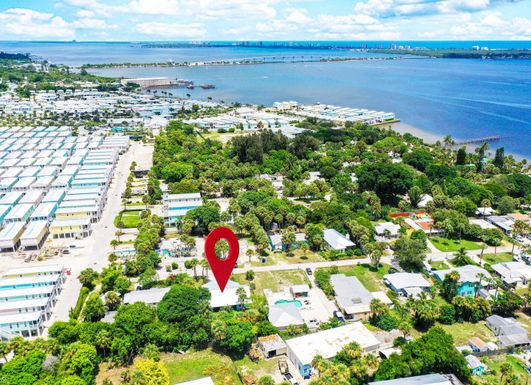 2134 Pelican, Jensen Beach, FL 34957