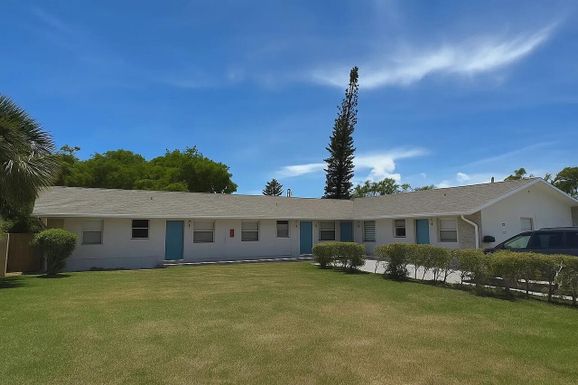 125 17th, Riviera Beach, FL 33404