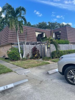 613 6th, Palm Beach Gardens, FL 33418