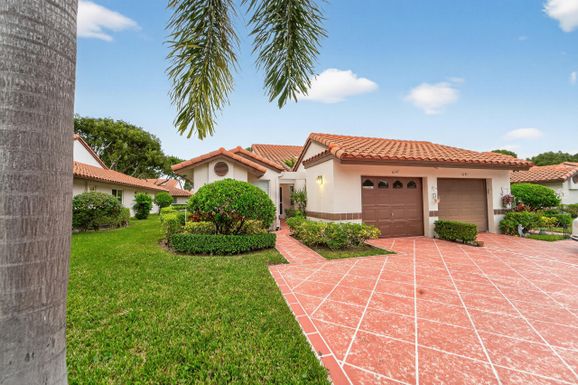 6147 Waldwick, Delray Beach, FL 33484