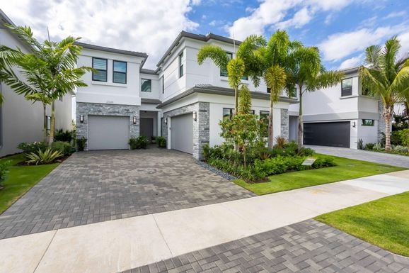 21049 Violet Fields, Boca Raton, FL 33434
