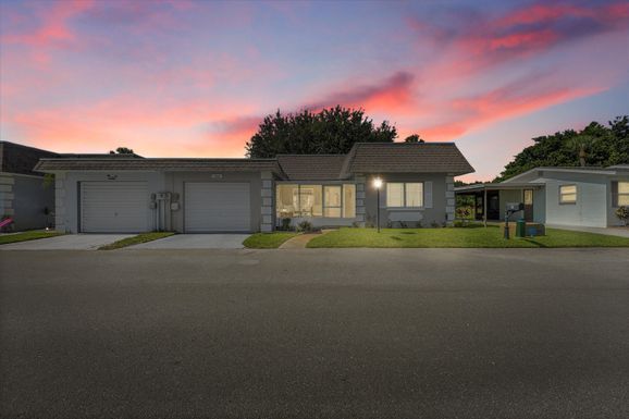 114 Country Club, Lake Placid, FL 33852