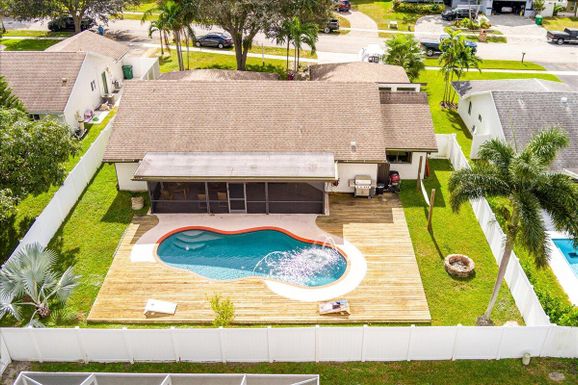 8301 27th, Davie, FL 33328