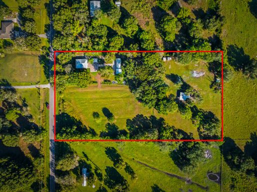 250 98th, Okeechobee, FL 34972