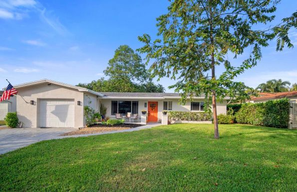 10611 18 Place, Pembroke Pines, FL 33026