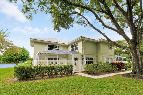 1903 Stratford, West Palm Beach, FL 33409