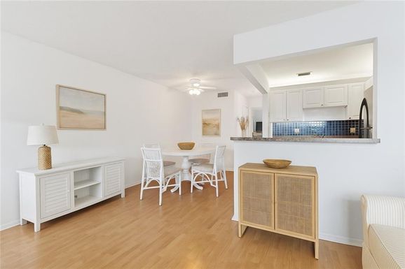 68 Royal Oak, Vero Beach, FL 32962