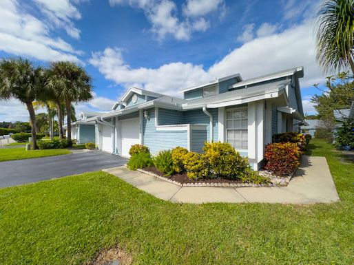 3851 Island Club, Lake Worth, FL 33462