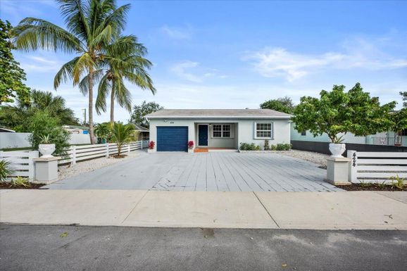 424 B, Lake Worth Beach, FL 33460