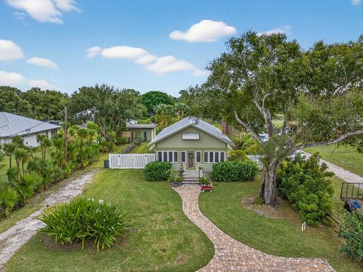 4876 Christensen, Fort Pierce, FL 34981